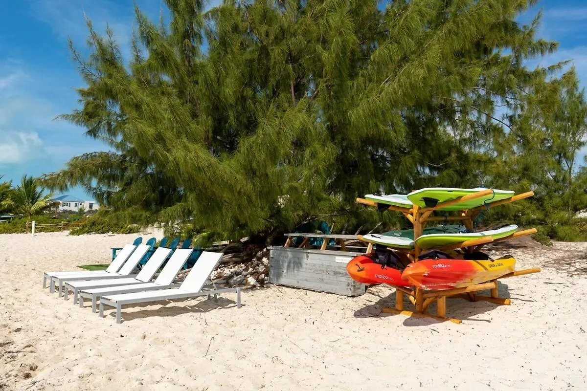 Oceanside 2 Bedroom Luxury Villa With Private Pool, 500Ft From Long Bay Beach -V6